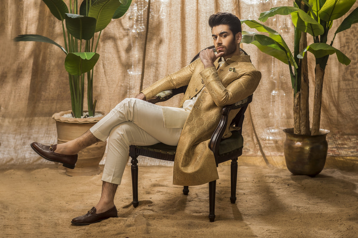 Suit, shirt & shoe