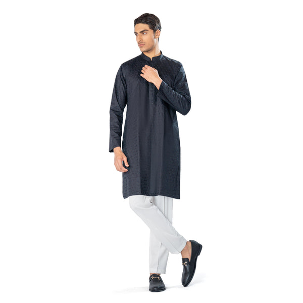 Black Embroidered Kurta in Floral Pattern