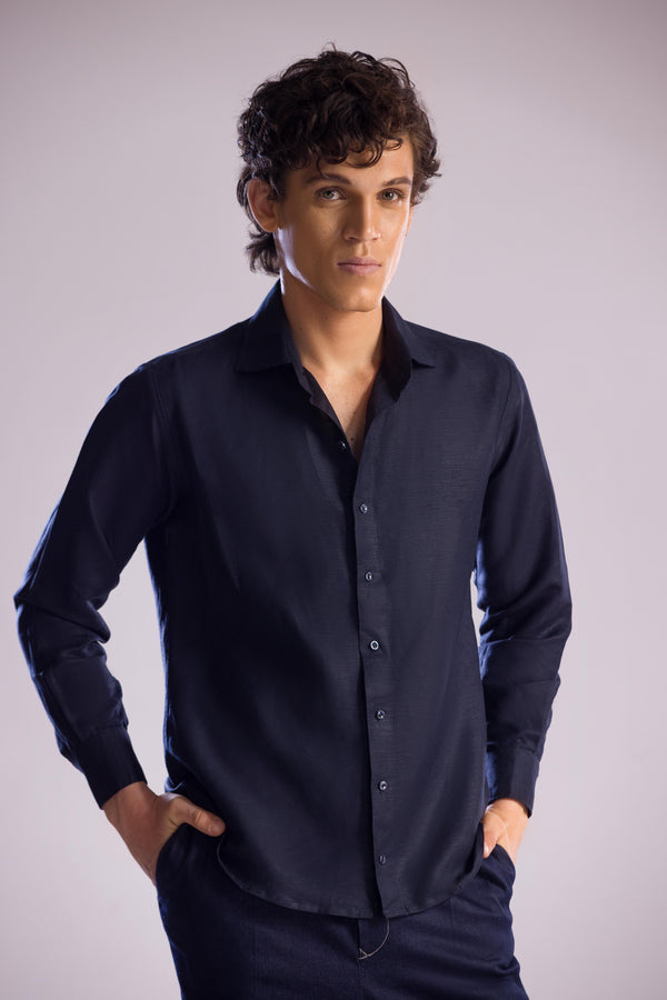 Linen Shirt in Midnight Blue
