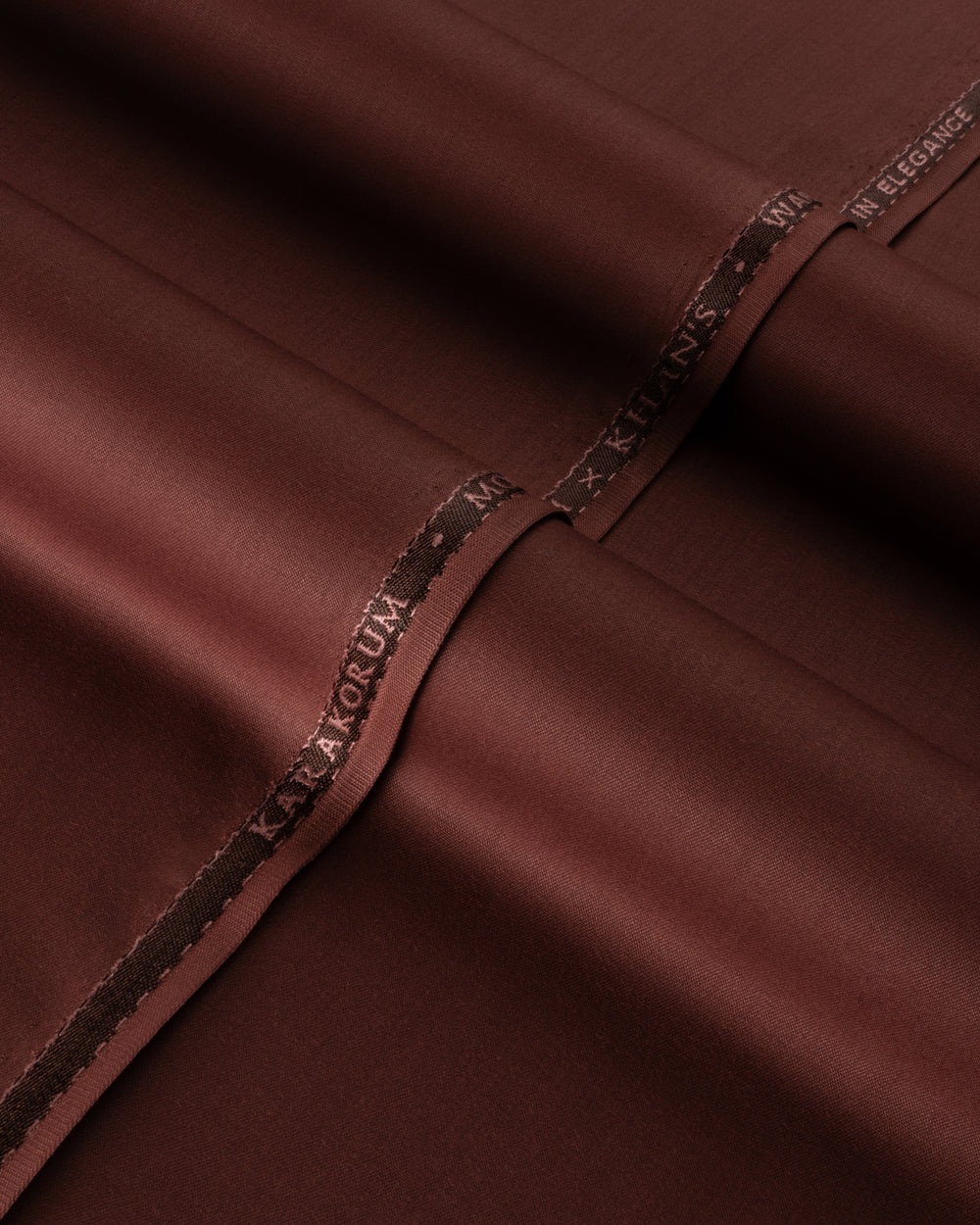 KARAKORUM - Mahogany