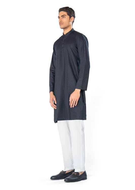 Black Embroidered Kurta in Floral Pattern