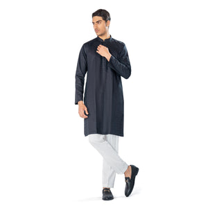 Black Embroidered Kurta in Floral Pattern