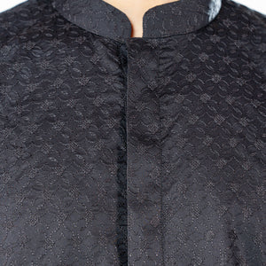 Black Embroidered Kurta in Floral Pattern