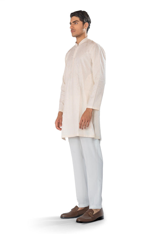 Off-White Embroidered Kurta in Cross-Stitch Pattern
