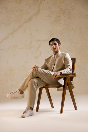 Single-Breasted Casual Suit with Mandarin Collar in Beige Linen